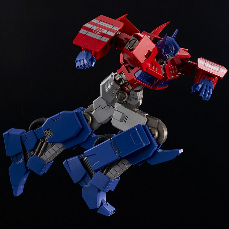 IDW 擎天柱 再版750_02.jpg